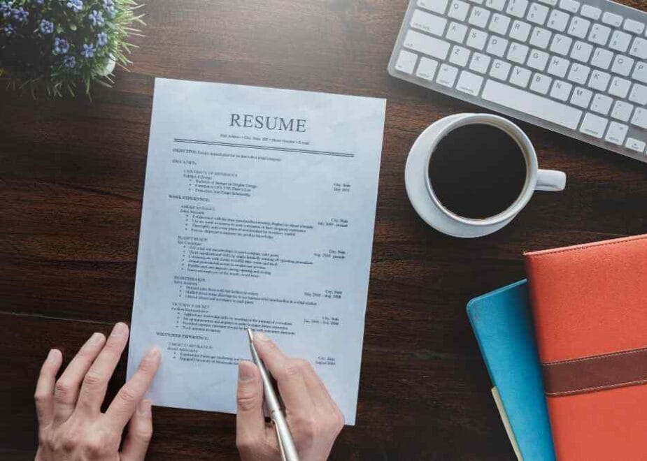 10 Best Skills to Put on Your Resume (With Examples and FAQ)